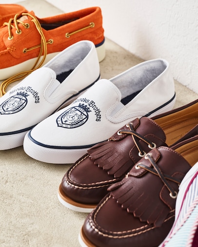 Mens sperry slip sales on sneakers